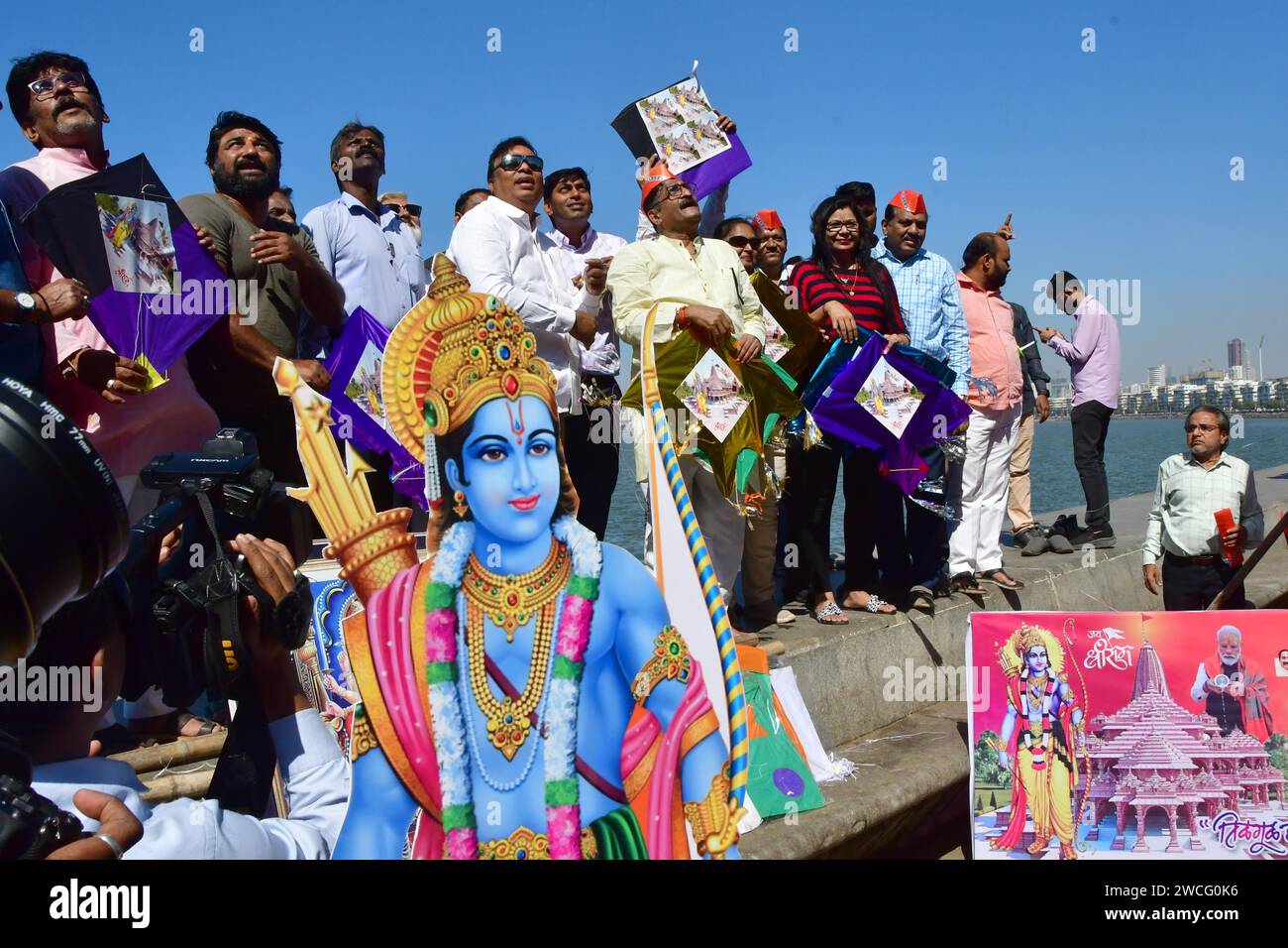 Mumbai, India. 15th Jan, 2024. MUMBAI, INDIA JANUARY 15 Mumbai BJP activists celebrate the