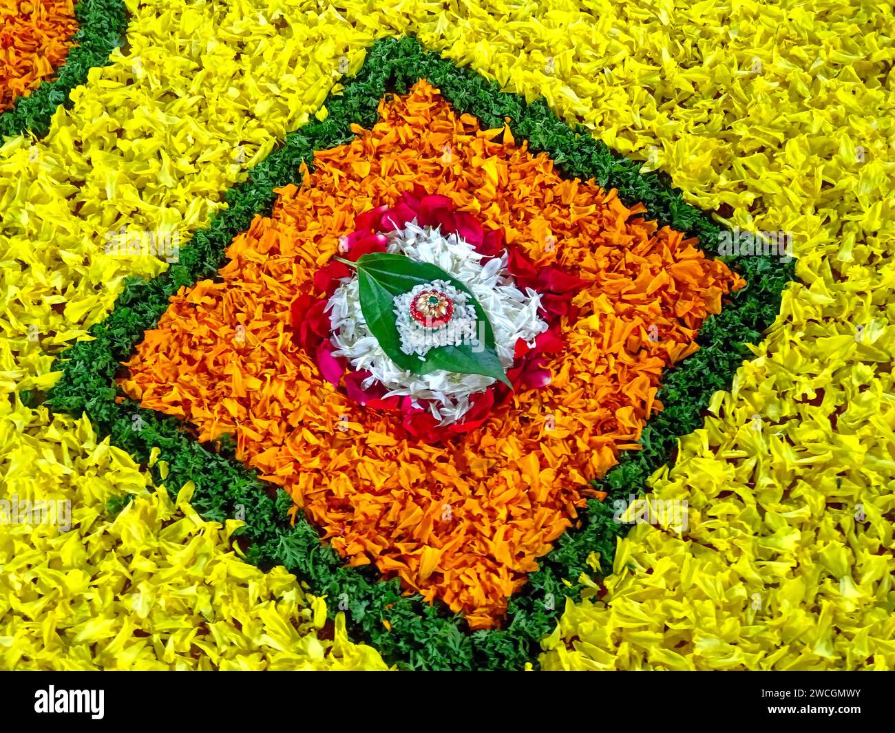 betel nut and leaf decorations, Saptapadi Flower Decoration, Hindu ...