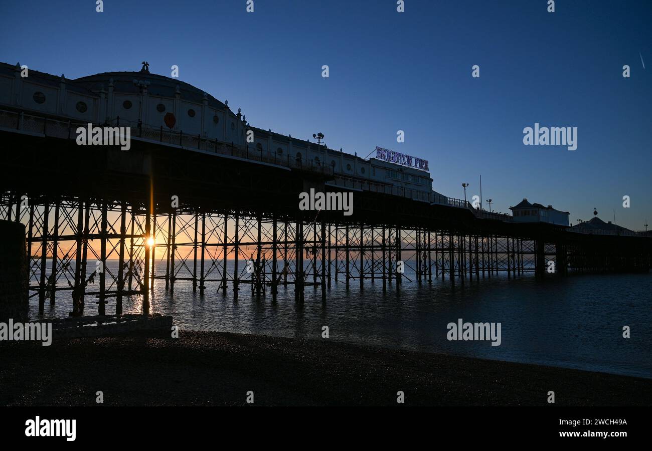 Brighton UK 16th January 2024 A beautiful sunrise by Brighton Palace