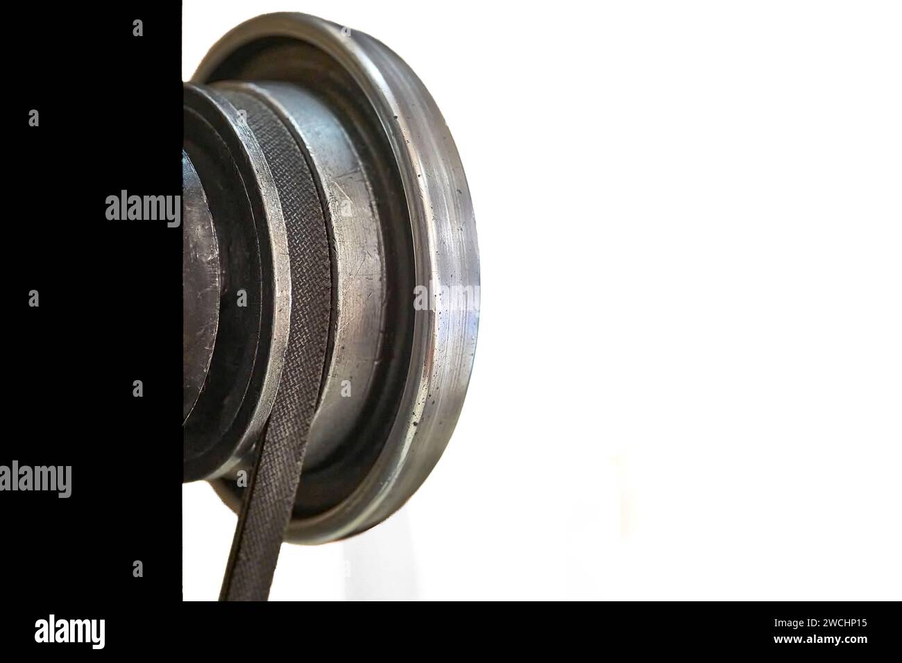 Flywheel, sewing machine pulley with belt Stock Photo Alamy