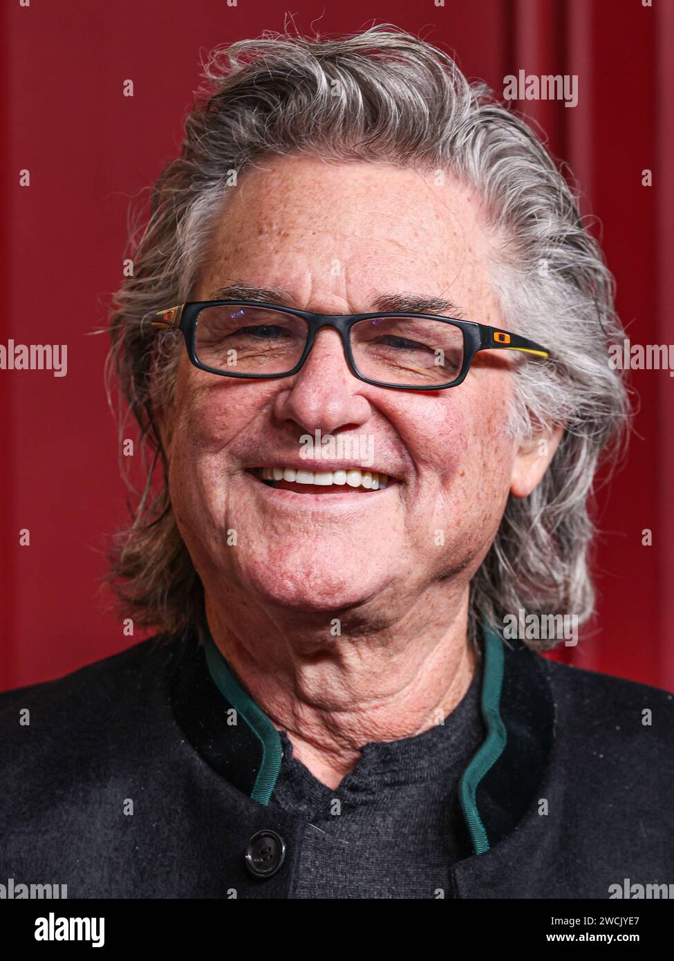 HOLLYWOOD, LOS ANGELES, CALIFORNIA, USA JANUARY 15 Kurt Russell arrives at Apple TV+'s 75th