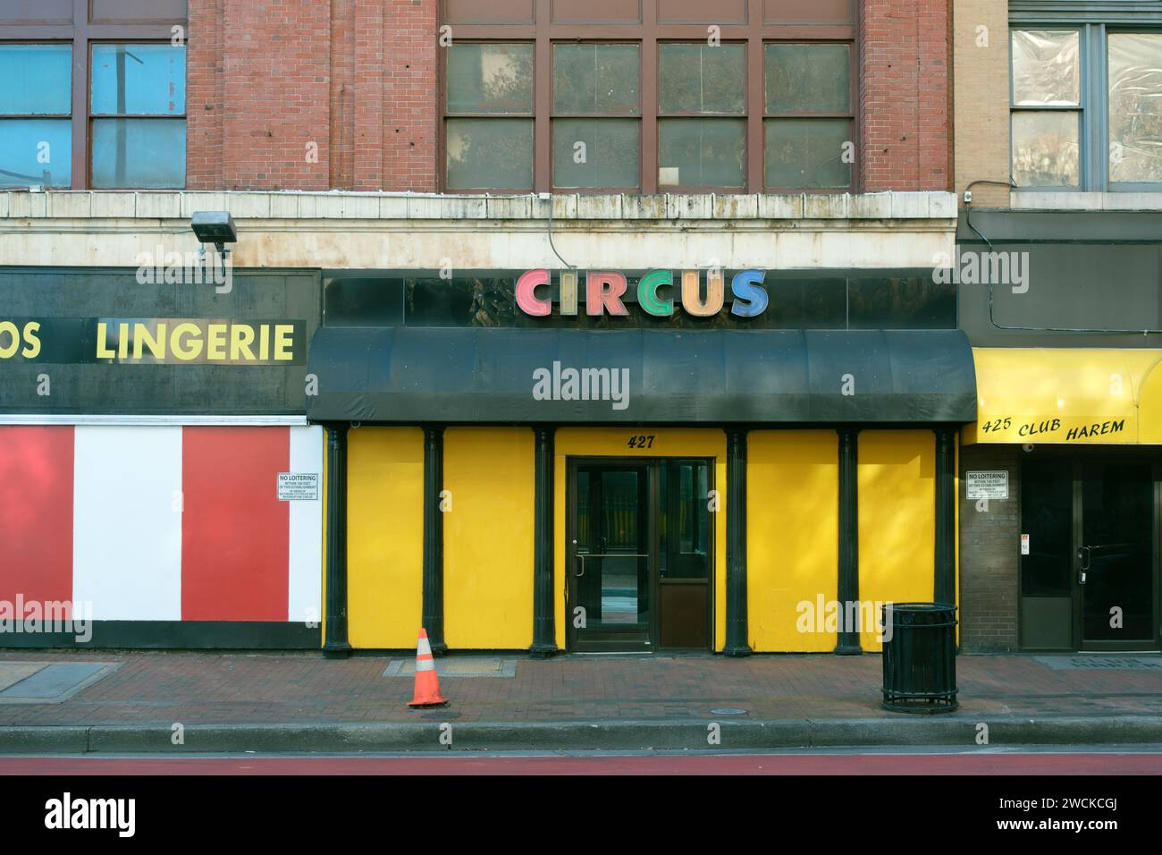 Circus Bar vintage sign, Baltimore, Maryland Stock Photo Alamy