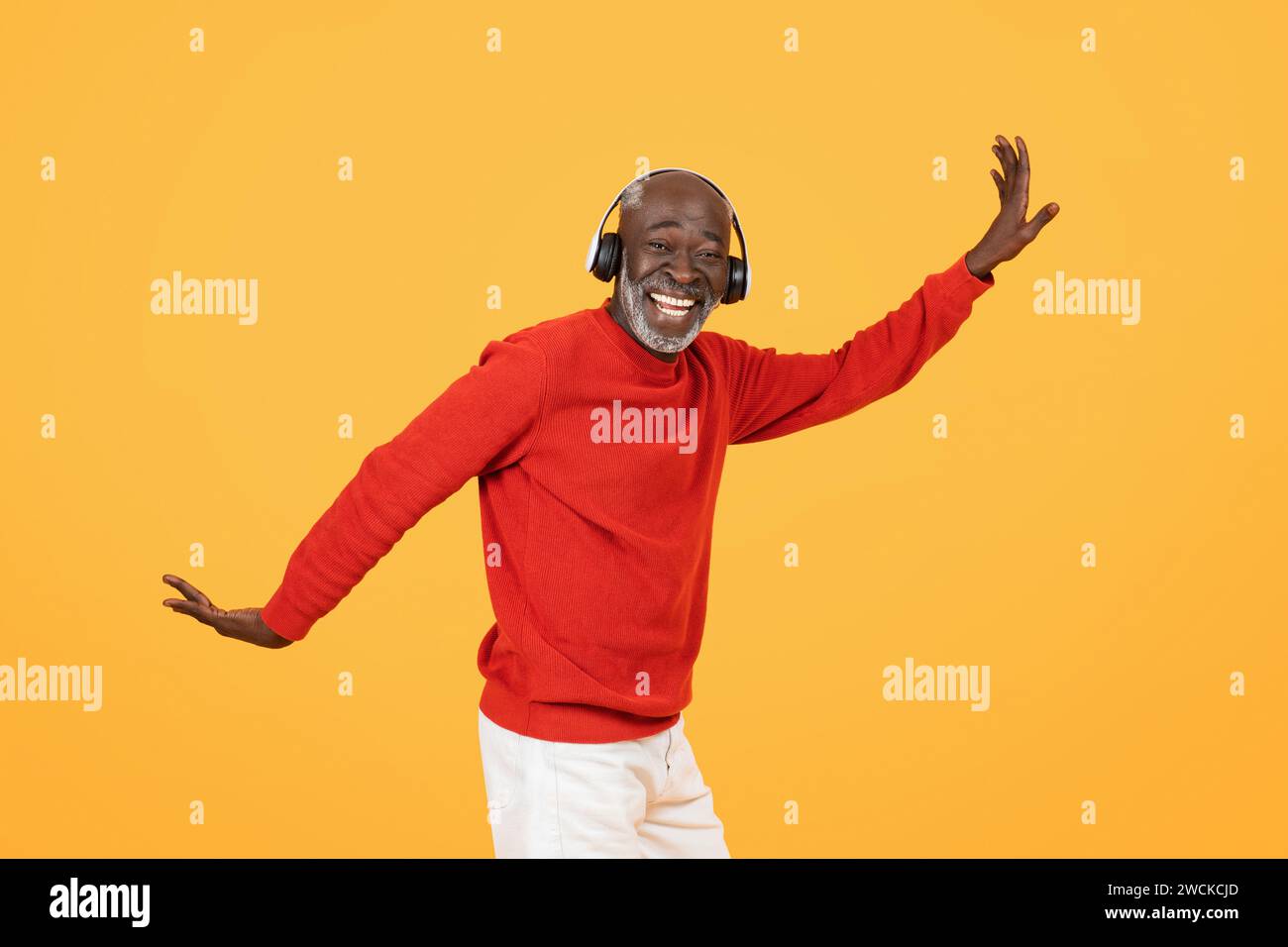 African american dancing 60s hi-res stock photography and images - Alamy