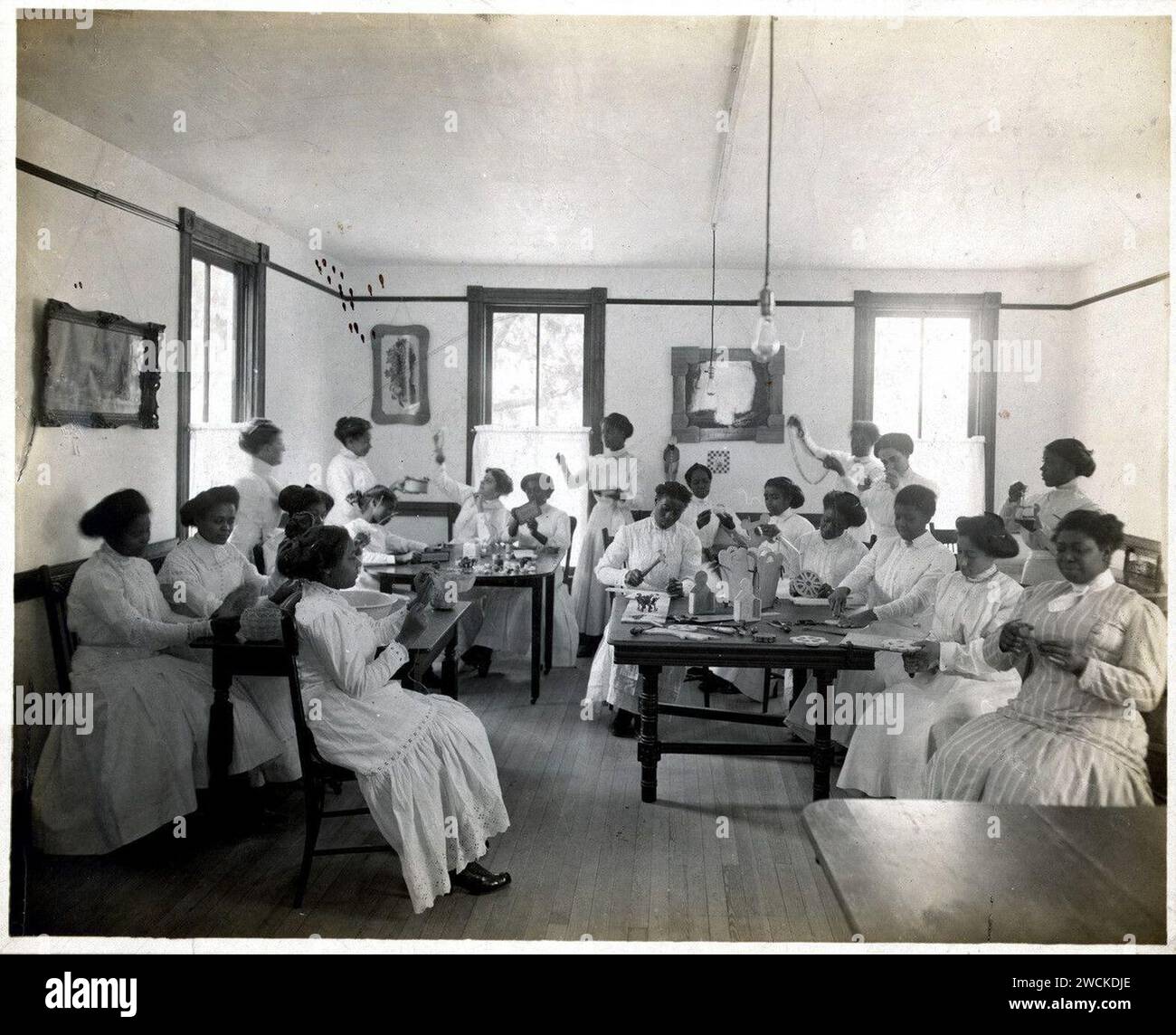 Vocational training for women hi-res stock photography and images - Alamy