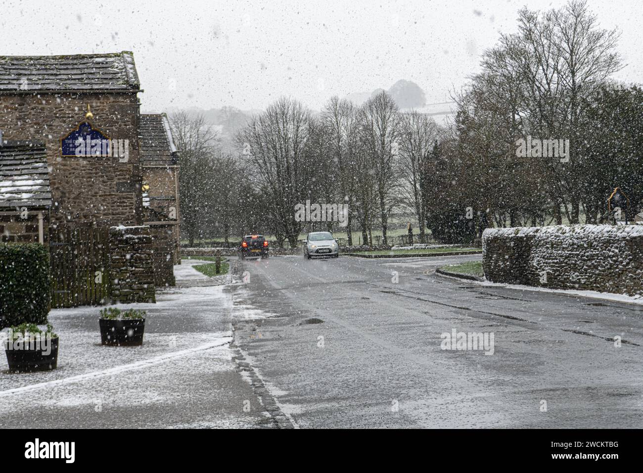 Skipton, North Yorkshire, 16th January 2024. Heavy-snow falls in Bolton Abbey Village this afternoon. Stock Photo