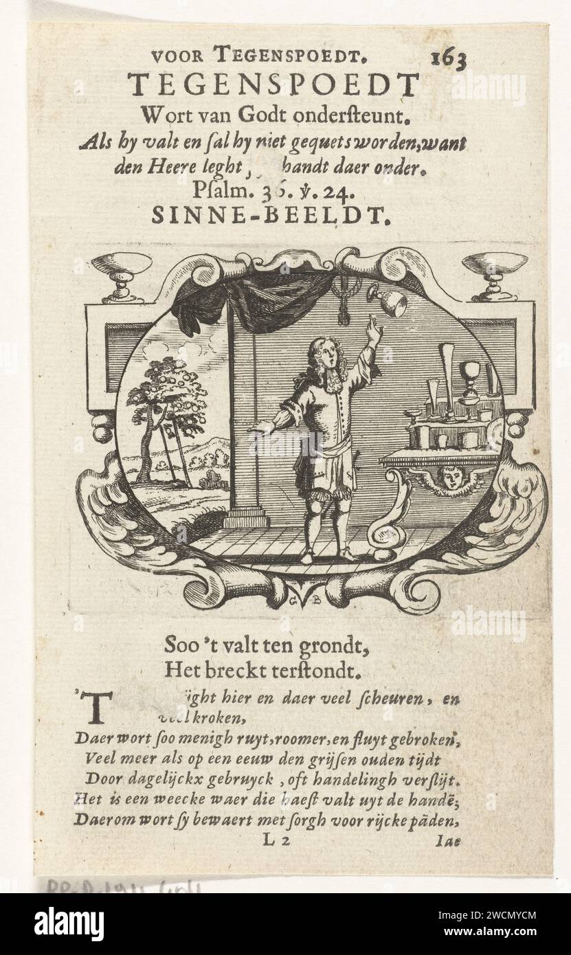 Tademse is supported by God, Gaspar Bouttats, 1679 print Page from a book (p. 163) with text on Verso. In an oval cartouche the interior of a room. In the foreground, a young man throws a glass into the air. Next to the young man there are more glasses on a table. An apple tree can be seen in the background. Above the cartouche the title (motto) of the print and a quote from the Bible (Psalm 36:24, now Psalm 37:24). Under the print a caption: 'Soo it falls under, it immediately brings' and a description that the print explains. Glass and crystal often breaks, because people act too thoughtless Stock Photo
