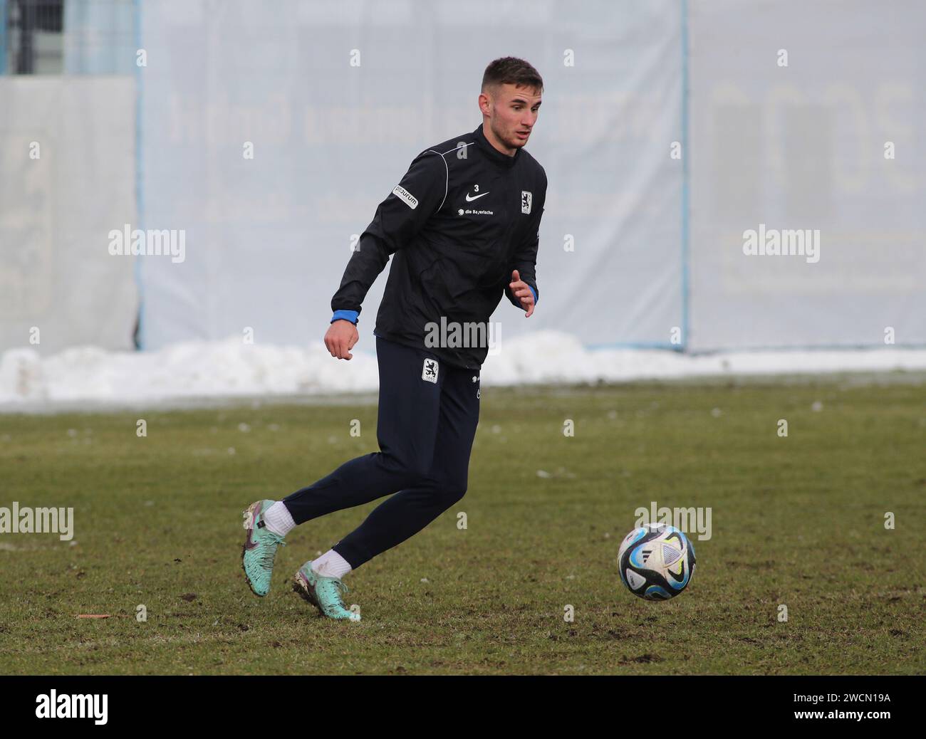 München, Deutschland 16. Januar 2024 Fussball, Herren, 3.Liga, Saison 2023/2024, TSV 1860 München, Deutschland 16. Januar 2024 Fussball, Herren, 3.Liga, Saison 2023/2024, TSV 1860