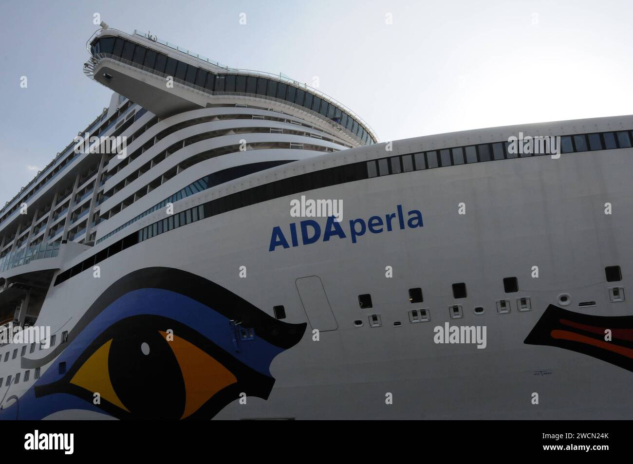 Hamburg /Germany. 06. October 2018.. German aida crusing ship duck on hamburg habour and new building and cargo ships on Hamburg habout in Hamburg Germany. . Photo. .Francis Joseph Dean / Deanpictures. Stock Photo