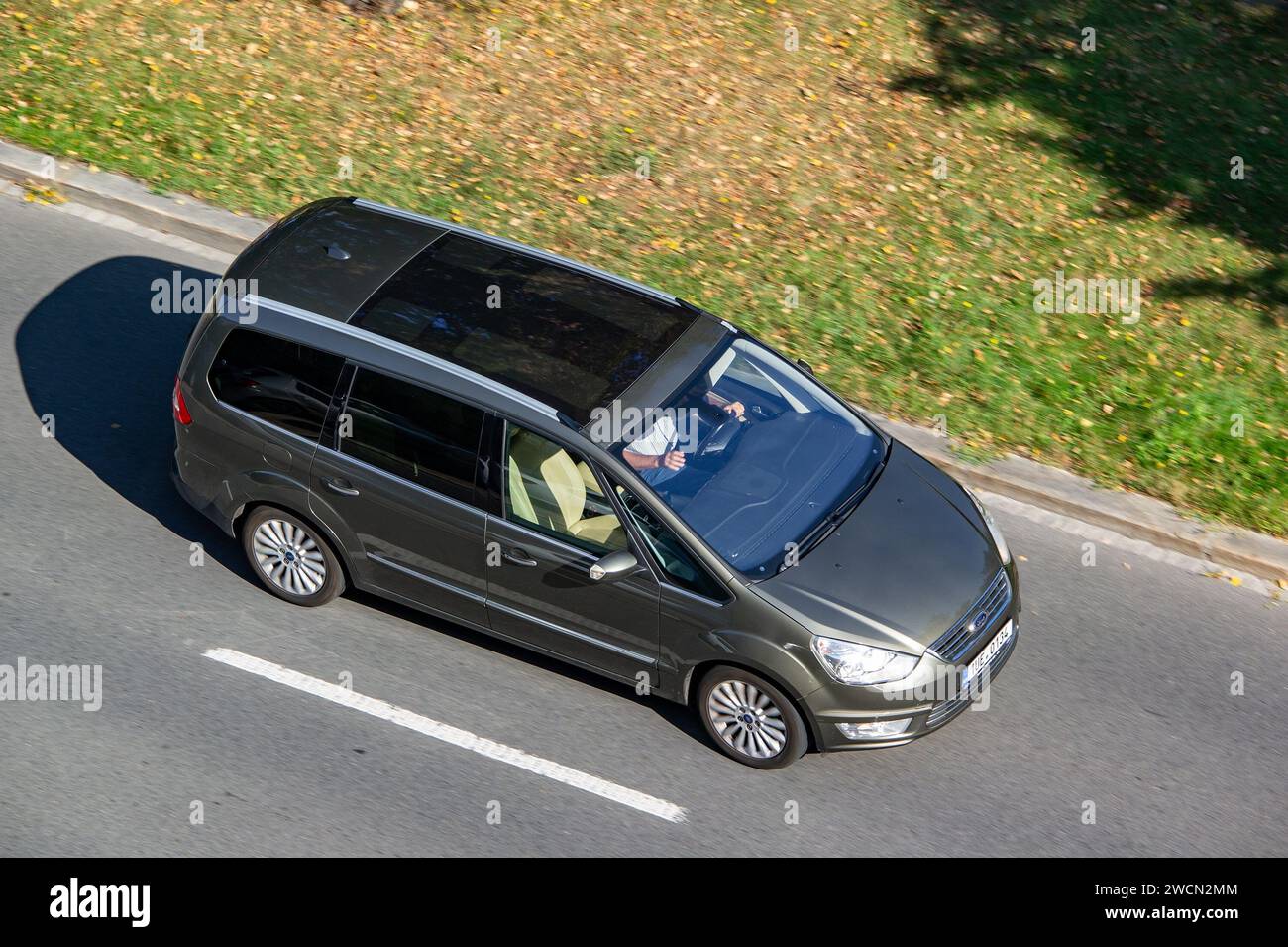 Ford galaxy family hi-res stock photography and images - Alamy