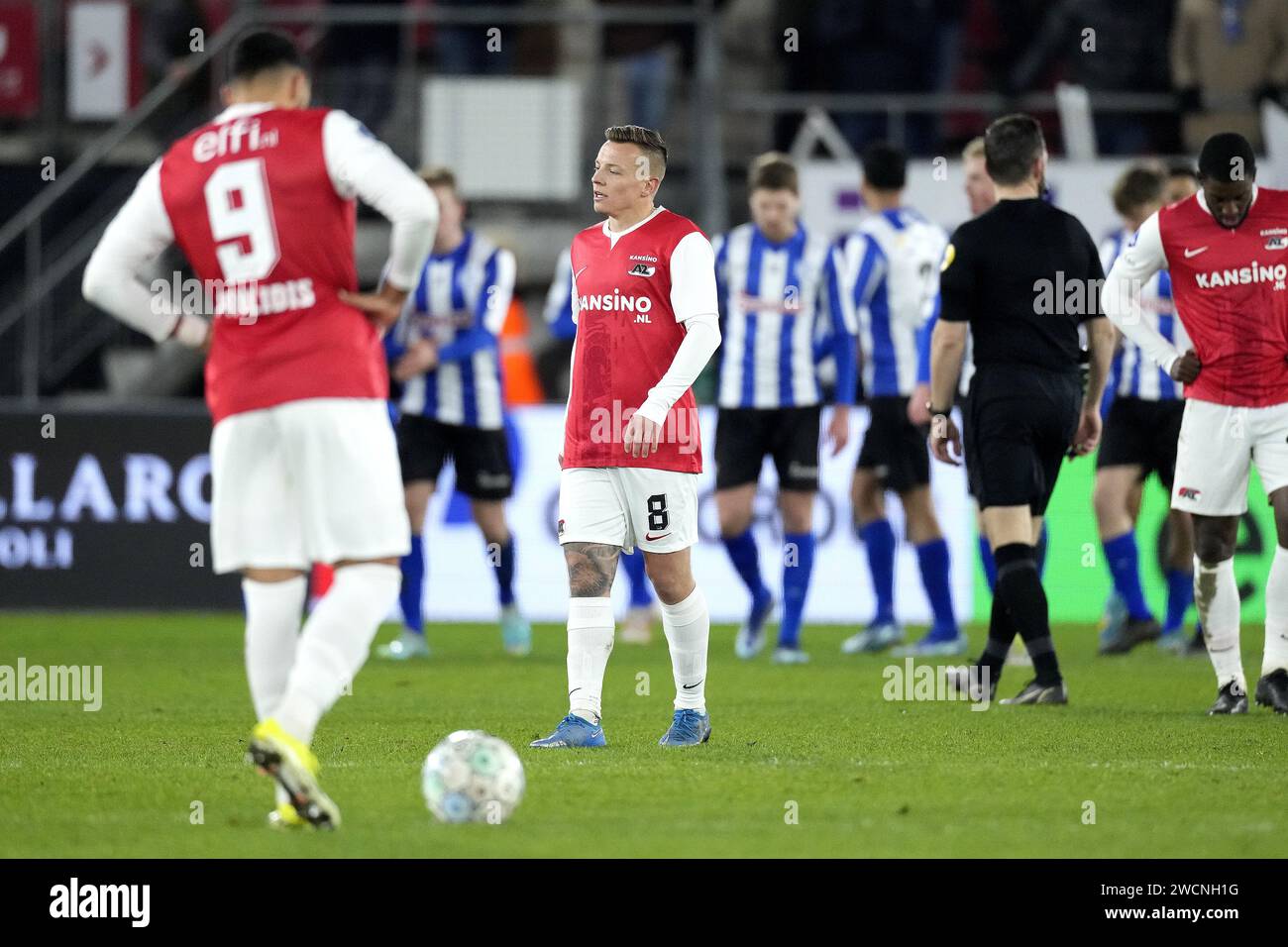 Aanvoerder Jordy Clasie in tranen bij feestelijke huldiging AZ na KNVB Bekerwinst