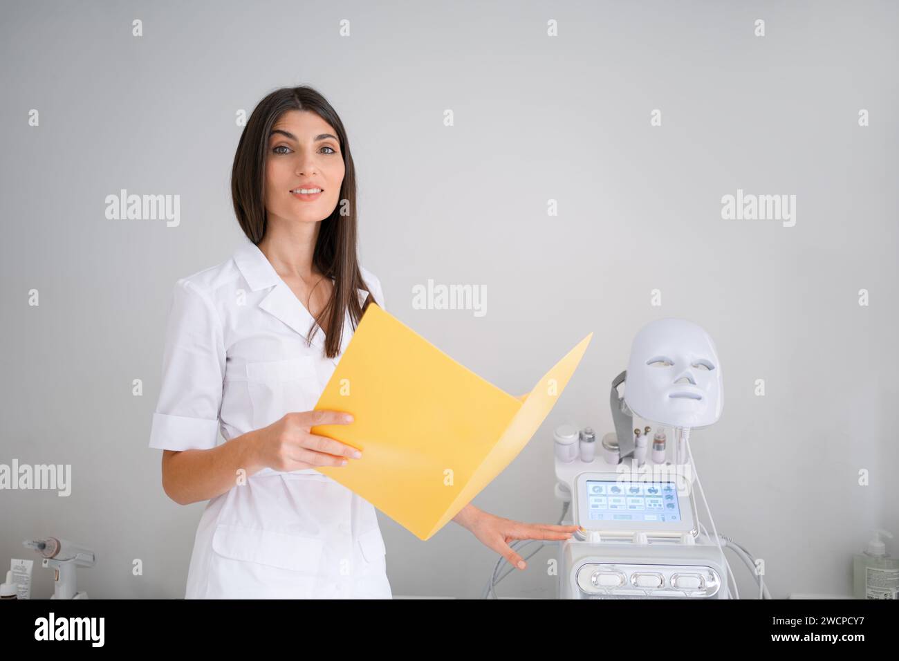 Beauty salon machine cosmetology woman hi-res stock photography and ...