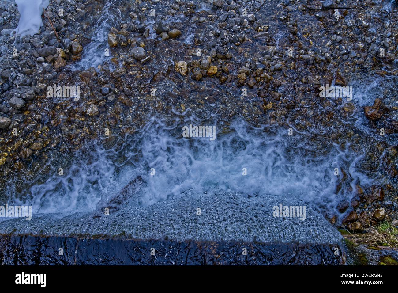 Meanderine Stream Rocks Aerial view picturesque meandering hi-res stock photography and images ...