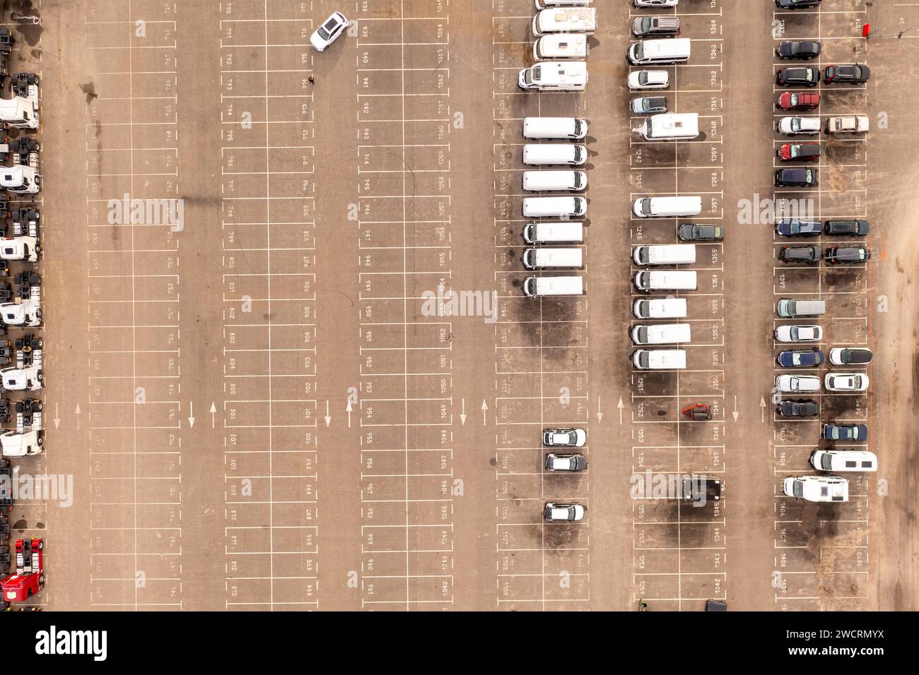 Car park roof texture pattern hi-res stock photography and images - Alamy