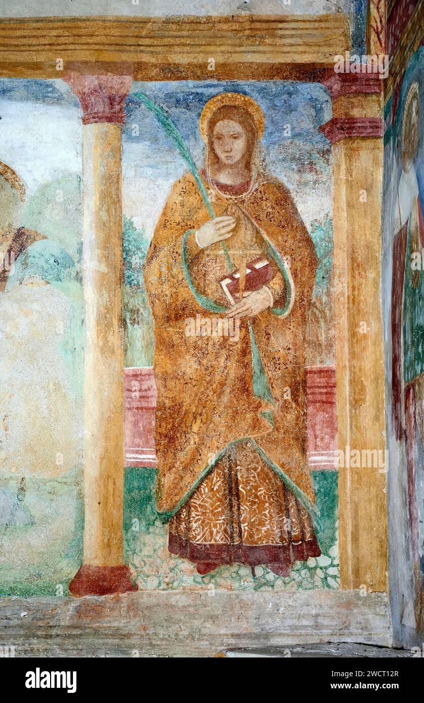 Una santa martire - affresco - pittore lombardo del prima metà del XV secolo - Barco di Orzinuovi (Bs) chiesa della Madonna della Rosa Stock Photo
