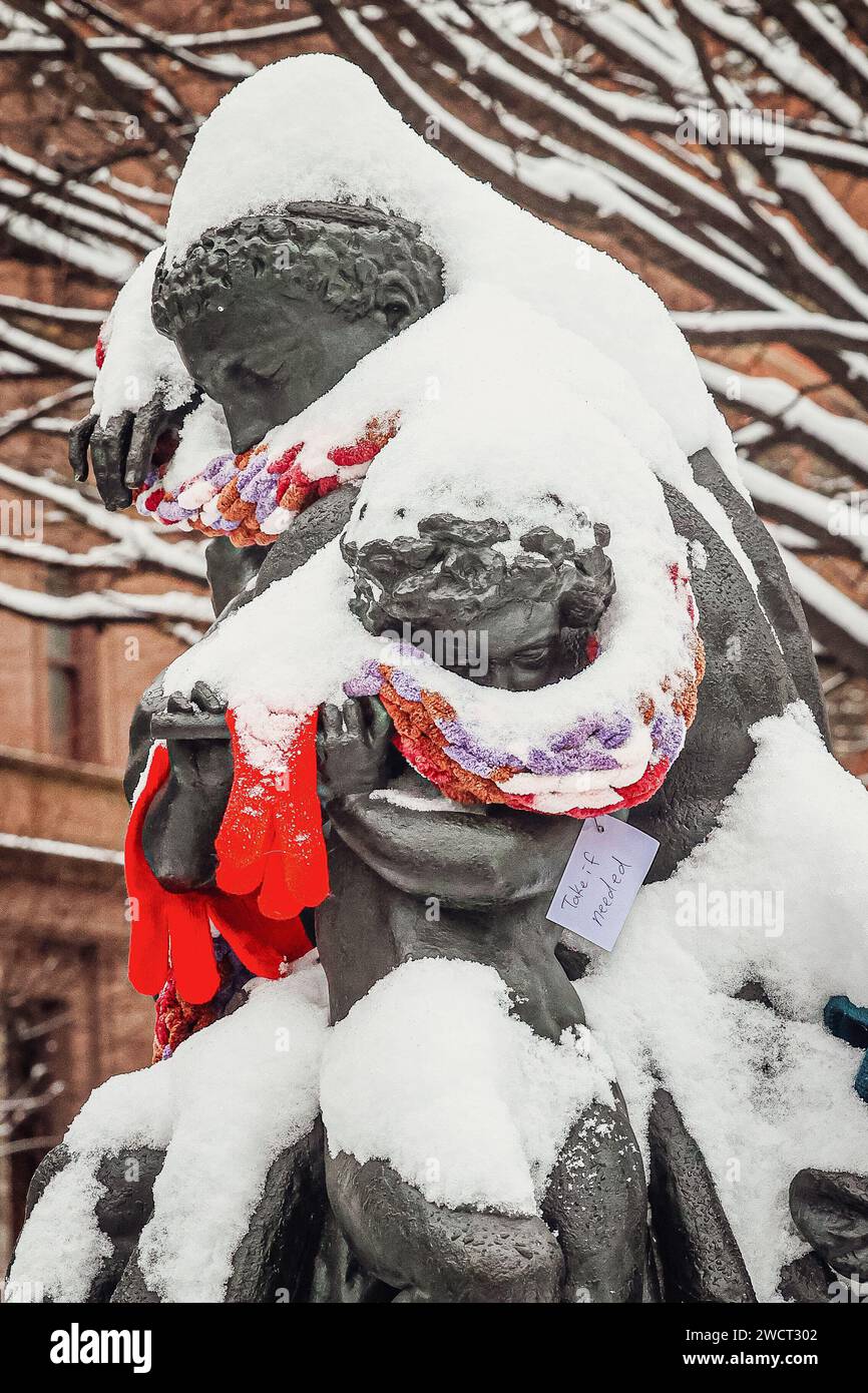 Baltimore, USA. 16th Jan, 2024. January 16, 2024 - Baltimore, MD, USA. Surprise snowfall drops a few inches of powder like snow. (Photo by Robyn Stevens Brody/Sipa USA) Credit: Sipa USA/Alamy Live News Stock Photo