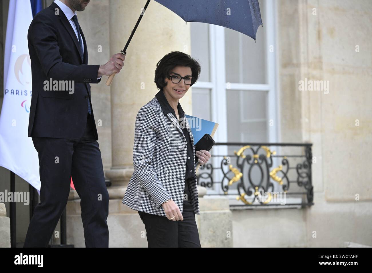 Paris, France. 17th Jan, 2024. Culture Minister Rachida Dati leaving ...