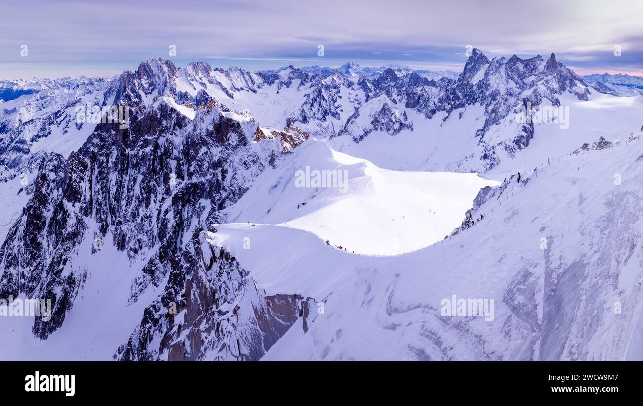 Mont blanc winter france hi-res stock photography and images - Alamy