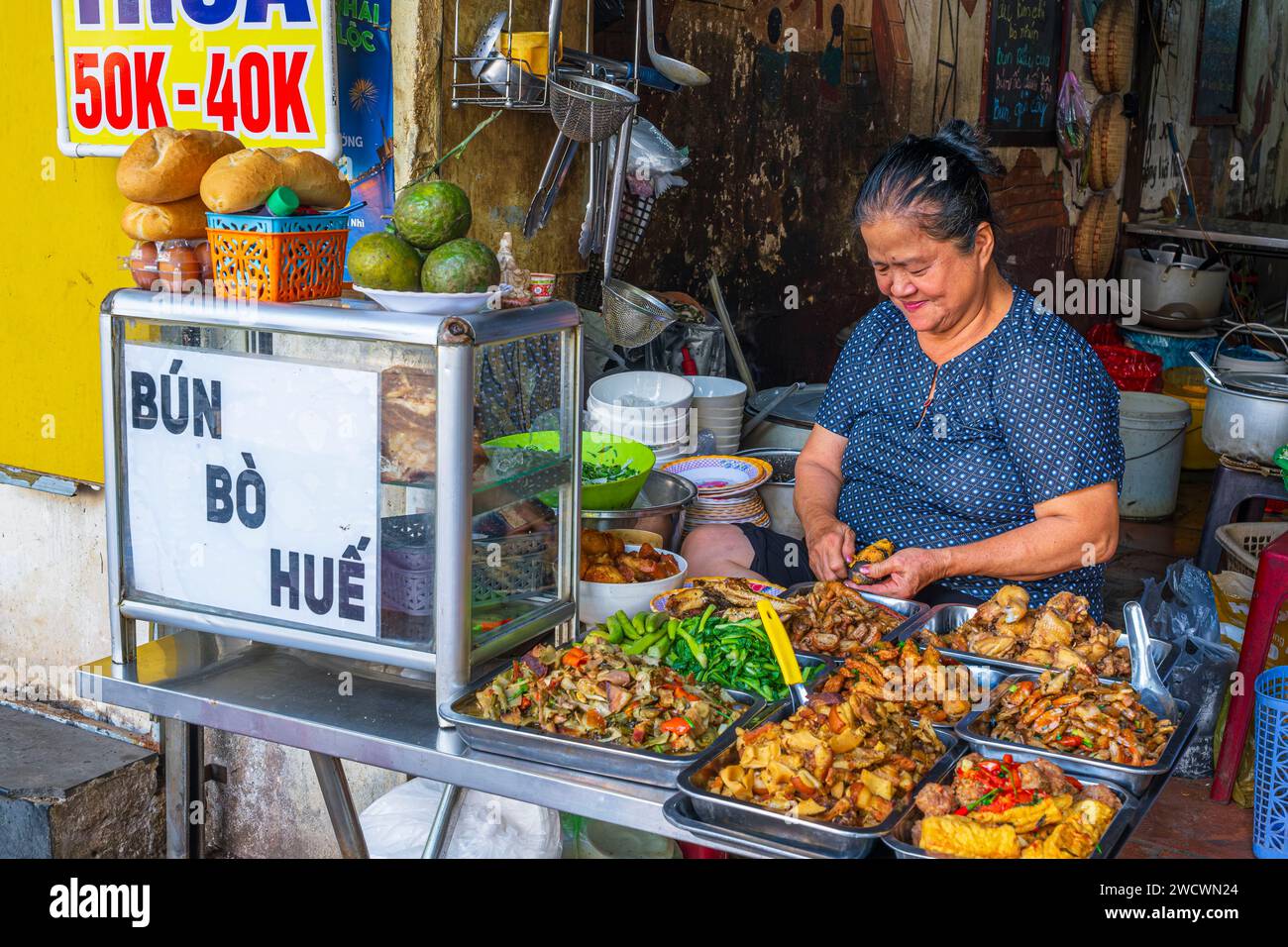 Vietnam, Ho Chi Minh City (Saigon), District 1, street food Stock Photo