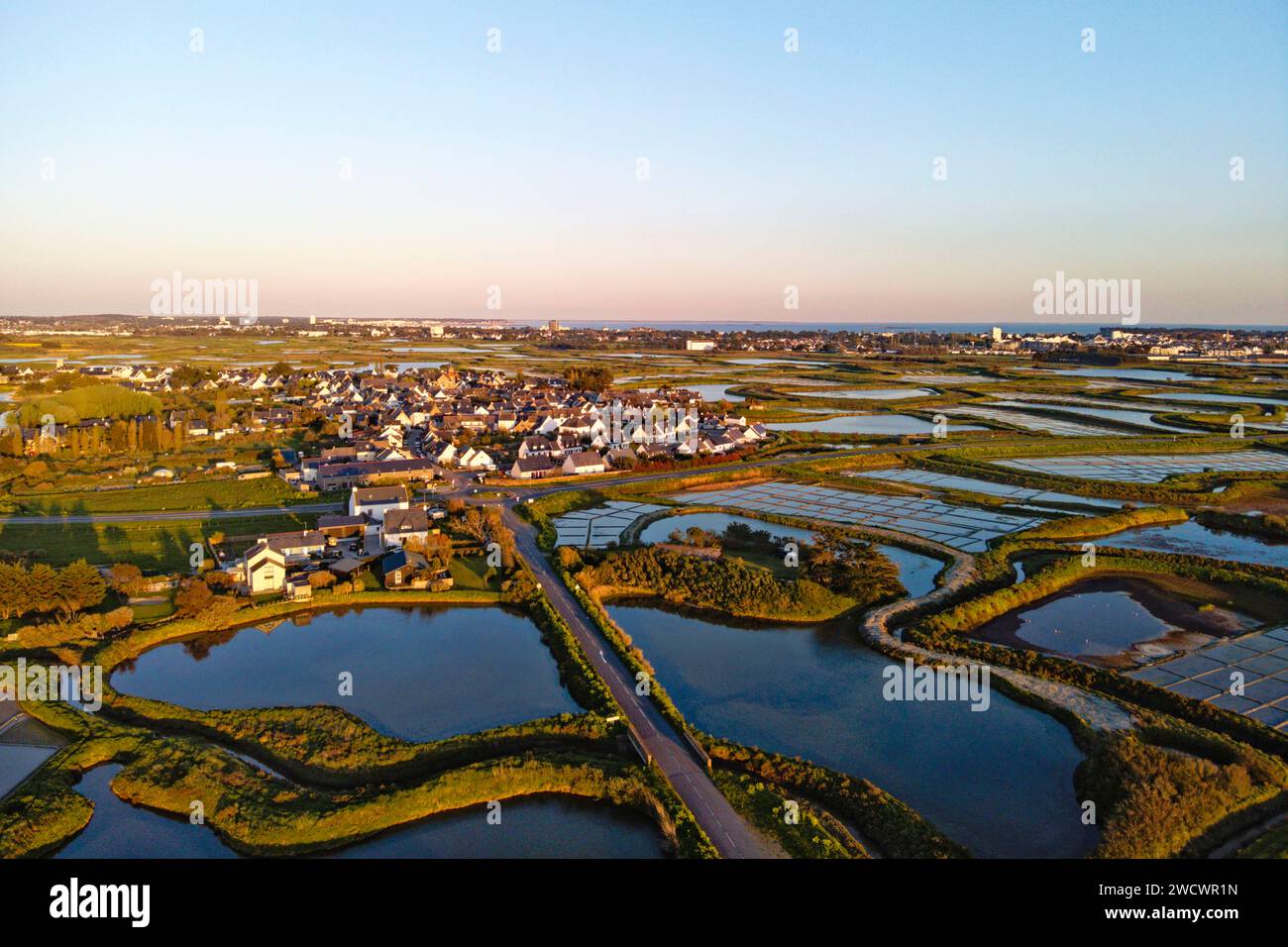 France, Loire Atlantique, Parc Naturel Regional de la Briere (Briere Natural Regional Park), Presqu'ile de Guerande (Guerande's Peninsula), salt marshes of Guerande Stock Photo