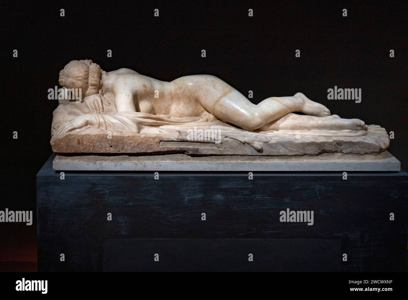 Italy, Toscane, Florence, Galleria degli Uffizi, Sleeping Hermaphrodite, life-size marble sculpture Stock Photo