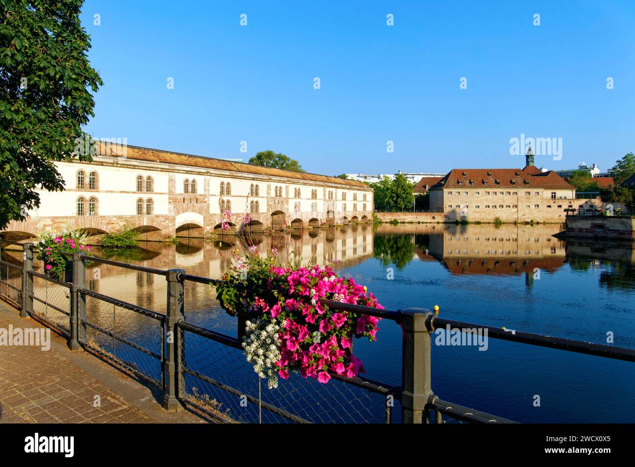 View former district house hi-res stock photography and images - Alamy