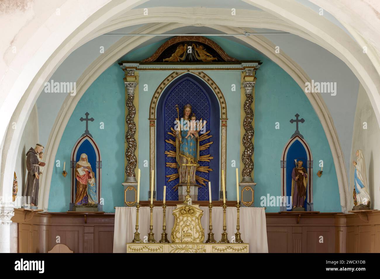 France, Meurthe et Moselle, Dommarie Eulmont, church of the Nativity of the Virgin, Virgin holding the Child in the choir Stock Photo