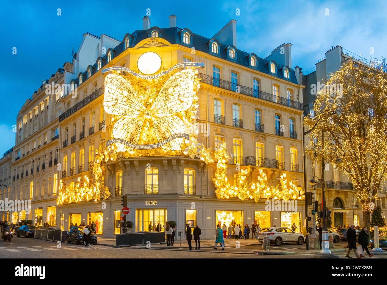 Christian Dior Store Hi res Stock Photography And Images Alamy christian-dior-store-hi-res-stock-photography-and-images-alamy