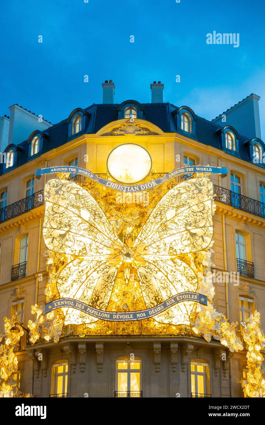 Dior store sign hi-res stock photography and images - Alamy Dior store sign hi-res stock photography and images - Alamy