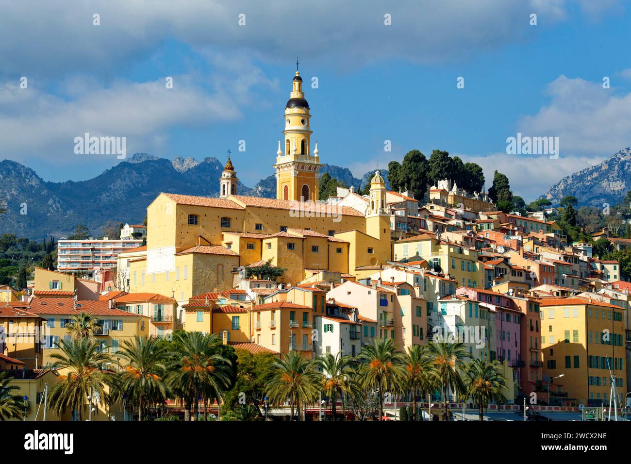 france-alpes-maritimes-cote-d-azur-menton-the-port-and-the-old-town