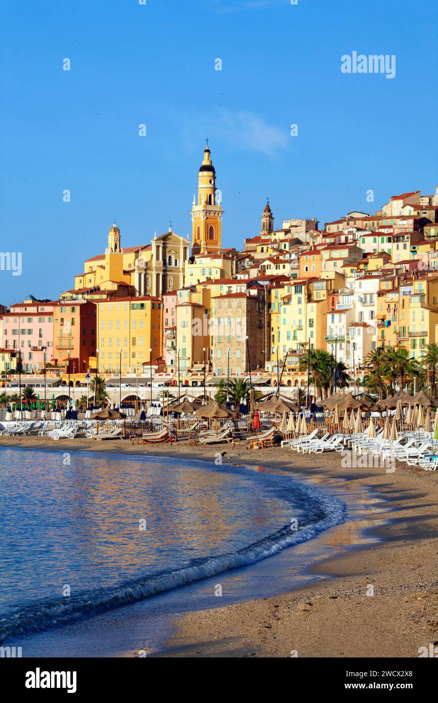 france-alpes-maritimes-cote-d-azur-menton-the-beach-and-the-old