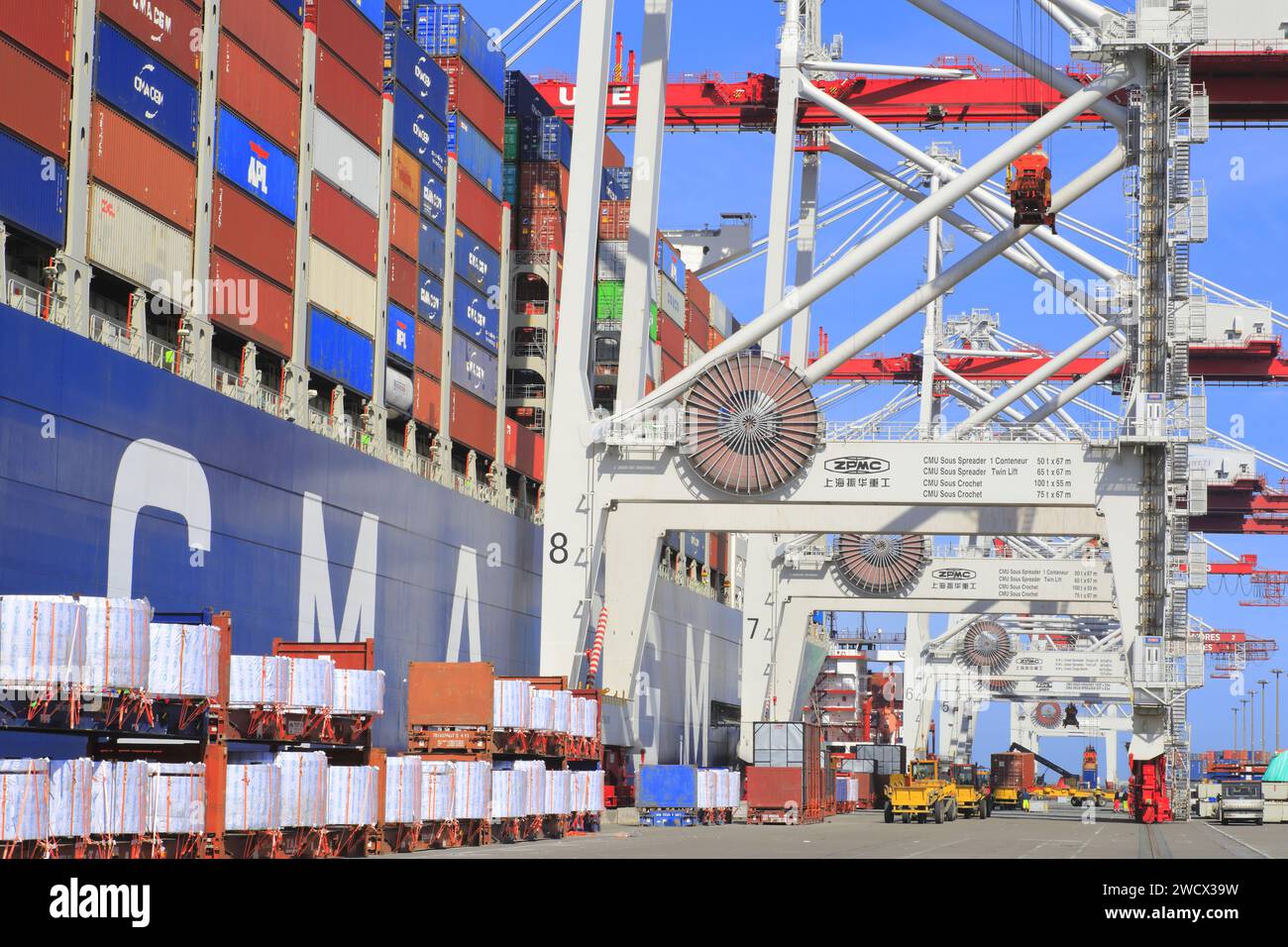Long freighter hi-res stock photography and images - Alamy image.