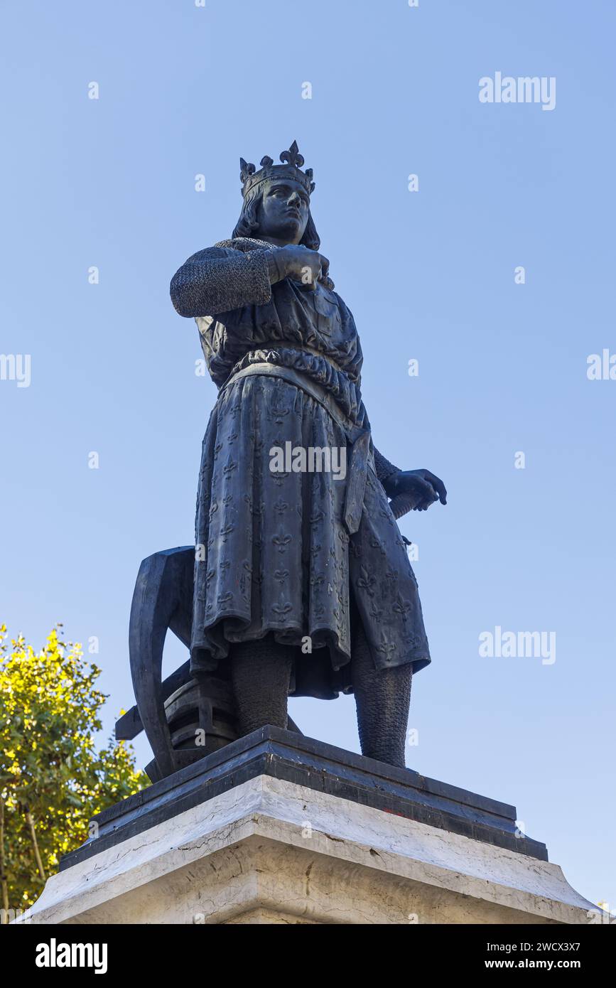 France, Gard, Aigues Mortes, Louis IX of France (Saint Louis) statue Stock Photo