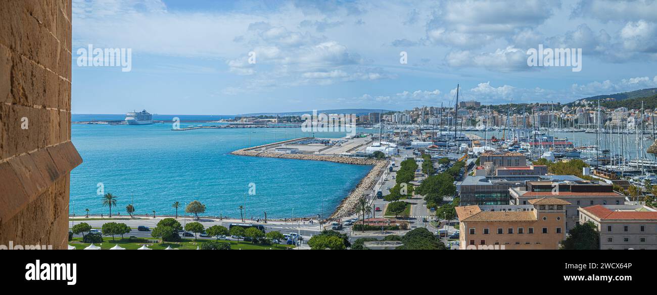 Panoramic view, from the terrace of the medieval Cathedral of Santa Maria of Palma, the port of the city of Palma de Mallorca, Illes Balears, Spain. Stock Photo