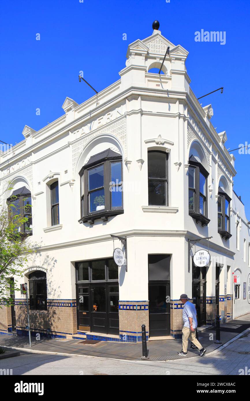 Australia, New South Wales, Sydney, Paddington district, Underwood St, The London pub installed in an 1875 building Stock Photo
