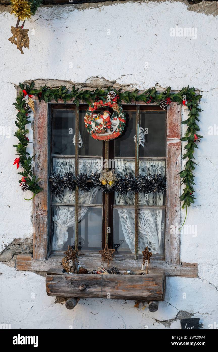 France, Haute Savoie, Megeve, the Haut Val d'Arly museum exterior, a decorated window Stock Photo