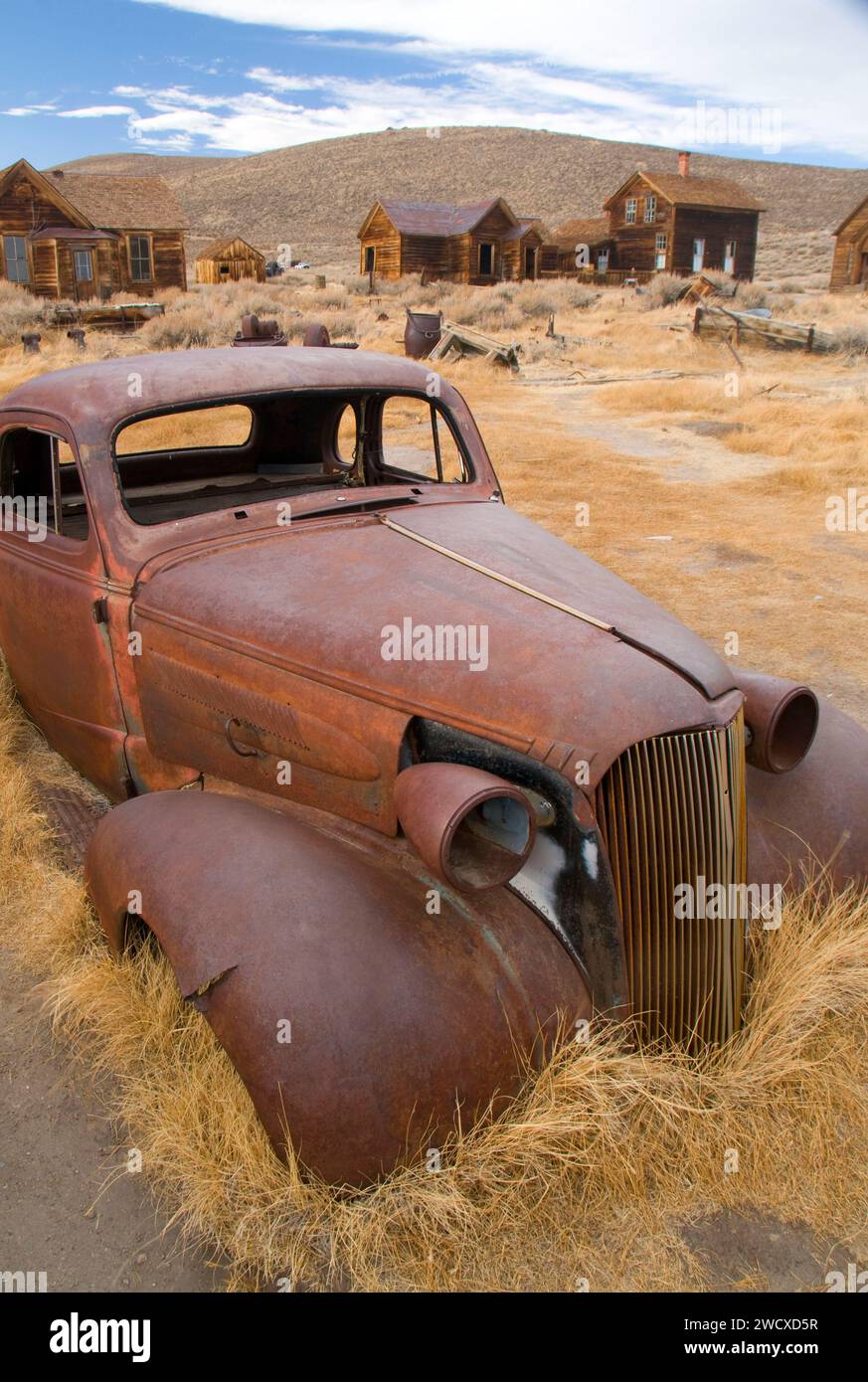 Abandoned car park hi-res stock photography and images - Alamy