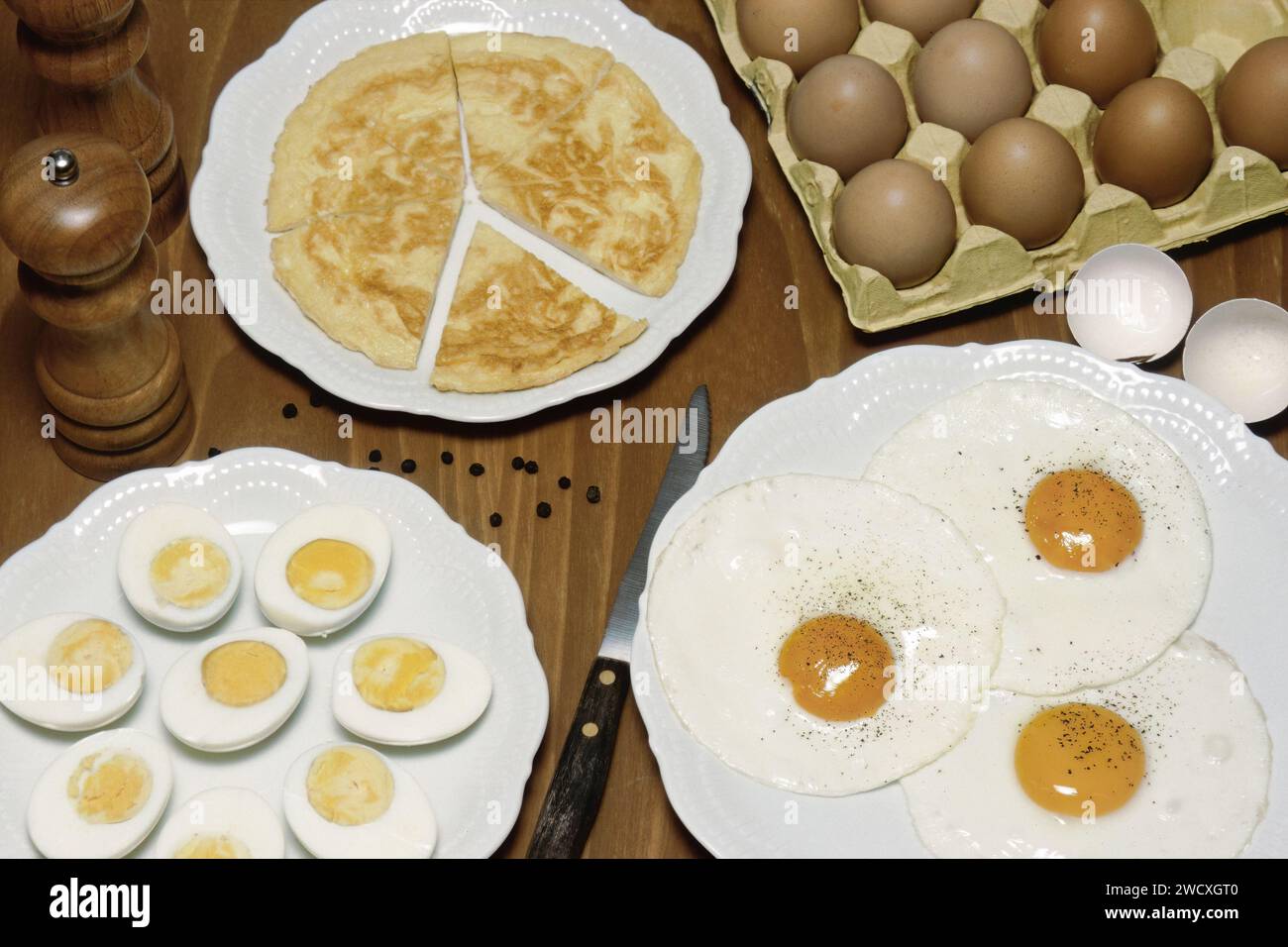 Some Simple Ways To Cook Eggs Stock Photo Alamy some-simple-ways-to-cook-eggs-stock-photo-alamy