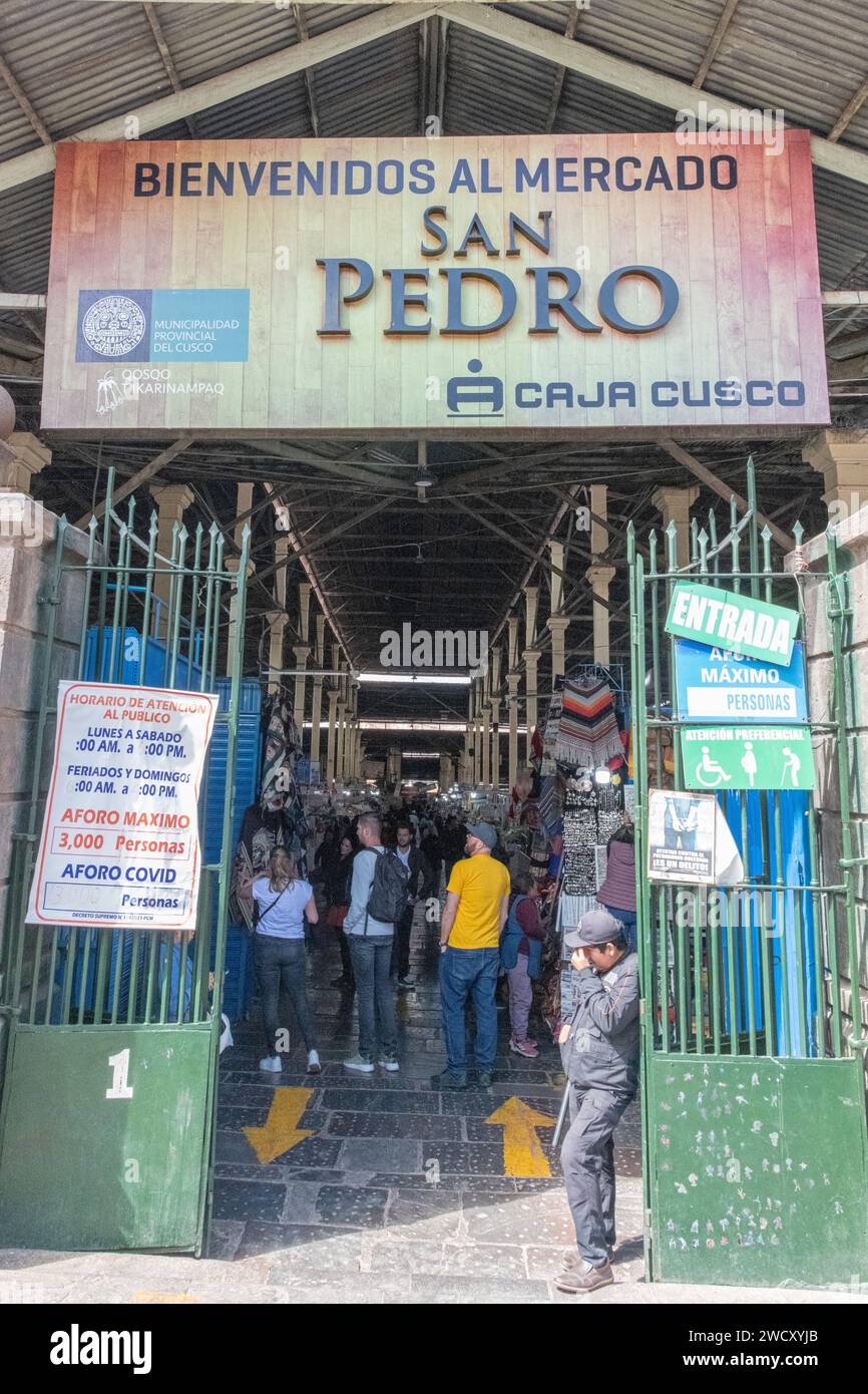 The entrance to San Pedro mercado market in Cusco, Peru Stock Photo