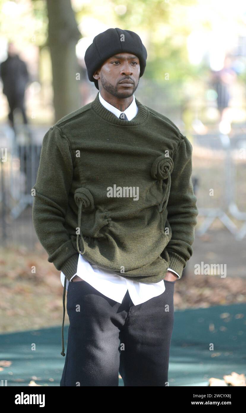 Burberry winter deals hat