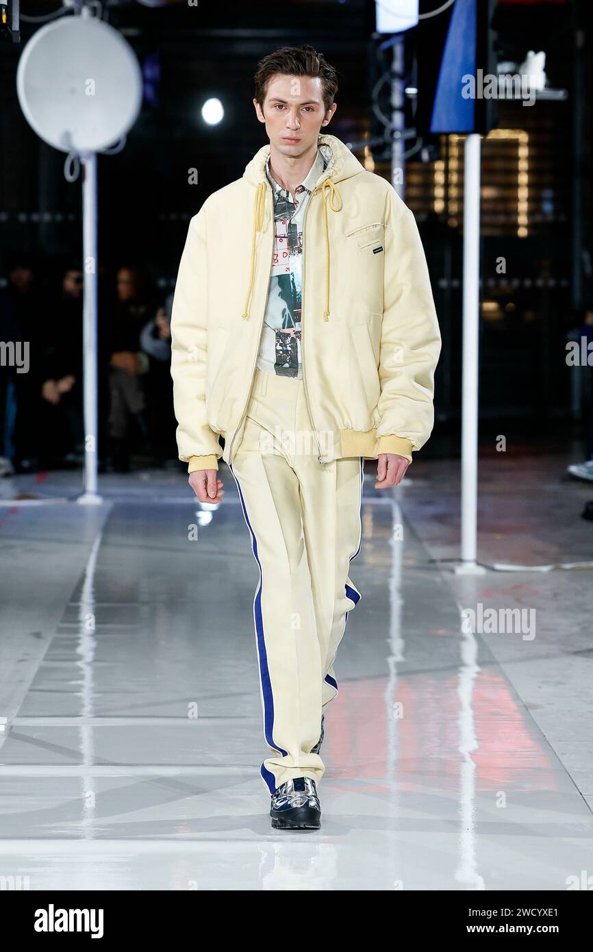 Paris Frankreich 17th Jan 2024 BLUEMARBLE Fall Winter 2024 2025   Paris Frankreich 17th Jan 2024 Bluemarble Fallwinter 2024 2025 Runway During Paris Fashion Week Menswear On January 2024 Paris France 17012024 Credit Dpaalamy Live News 2WCYXE1 