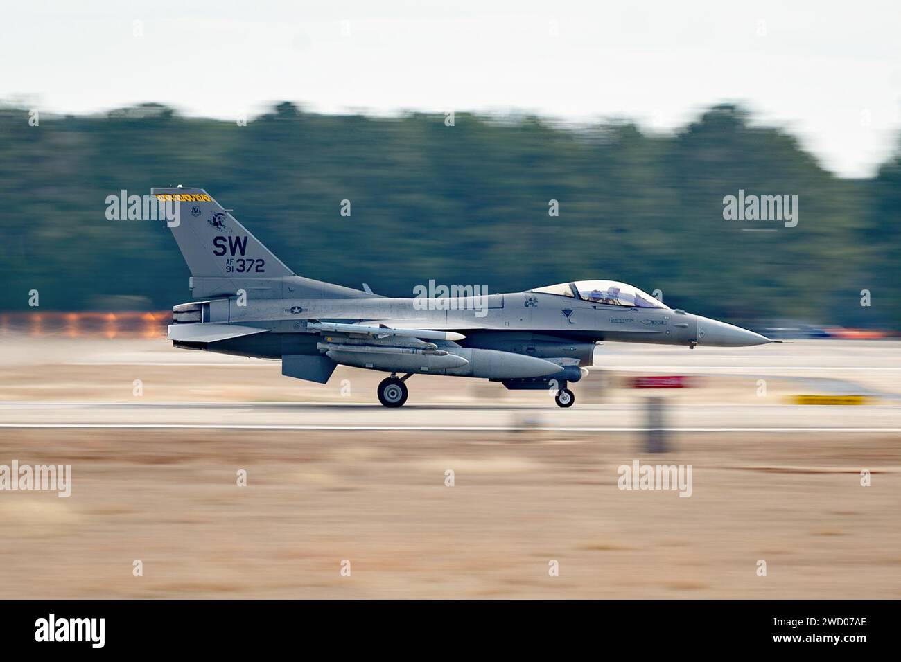 A U.S. Air Force F-16C Fighting Falcon assigned to the 79th Fighter Squadron “Tigers” takes off to participate in Red Flag-Nellis (RFN) from Shaw Air Force Base, S.C., Jan. 11, 2023. The Tigers will participate in RFN 24-1 to sharpen combat capabilities and strengthen partnerships across joint services and allied nations, ensuring the 20th Fighter Wing is capable of providing and maintaining air supremacy anytime, anywhere the mission dictates. (U.S. Air Force photo by Airman 1st Class Steven Cardo) Stock Photo