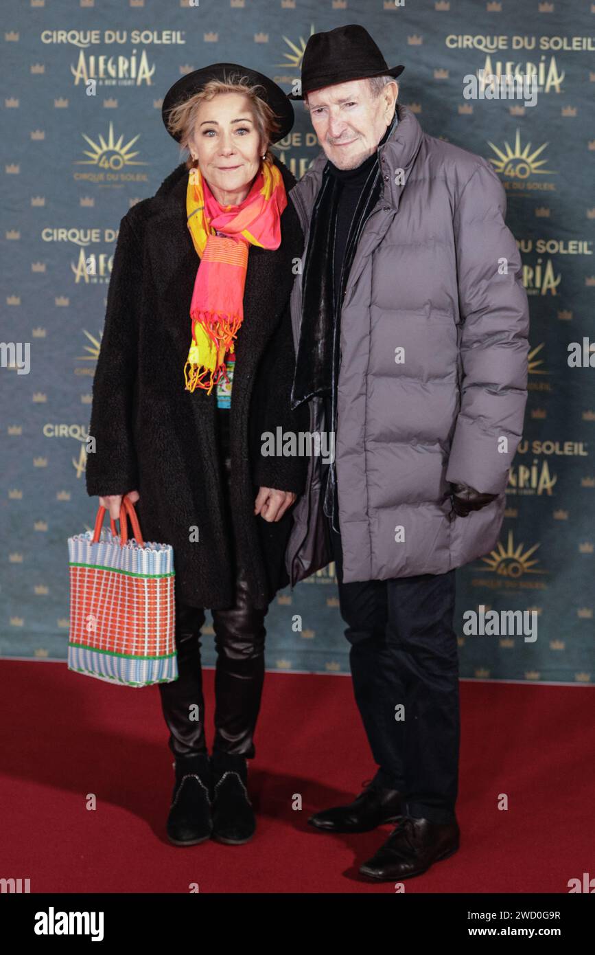 London, UK. 17th Jan, 2024. Zoe Wanamaker and husband Gawn Grainger arriving for the premiere of Cirque Du Soleil 'Alegria - In A New Light' premiere at the Royal Albert Hall in London. Credit: Imageplotter/Alamy Live News Stock Photo