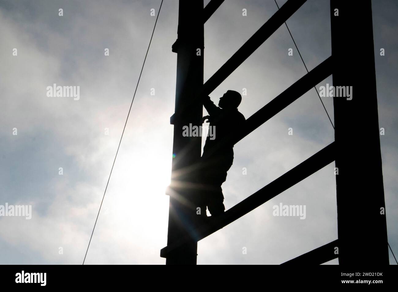 U.S. Army Soldier competes in the obstacle course event at Fort Bragg, North Carolina. Stock Photo