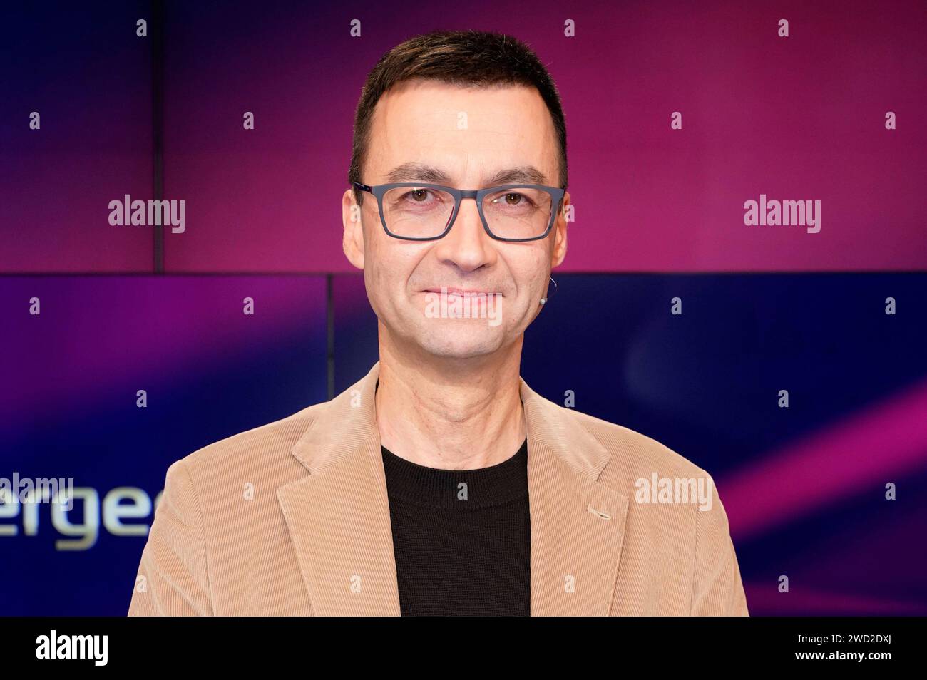 Alexander Kissler in der ARD-Talkshow maischberger im Studio Berlin ...