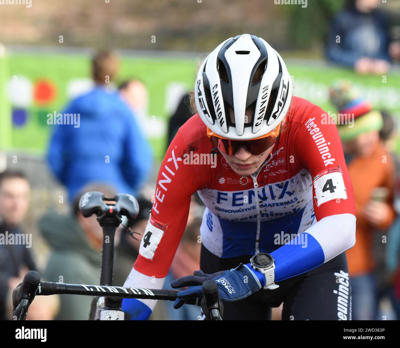 Puck Pieterse is a Dutch cyclist specializing in cyclocross and