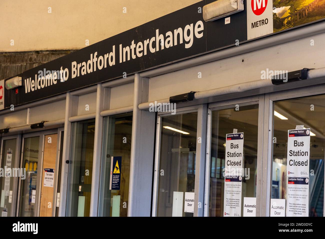 Bradford, UK, 18 January 2024, Bradford Interchange bus station remains closed following reports of damage on 04.01.2024. Bradford interchange main entrance is closed with signage on doors making this clear. Credit: Neil Terry/ Neil Terry Photography Stock Photo