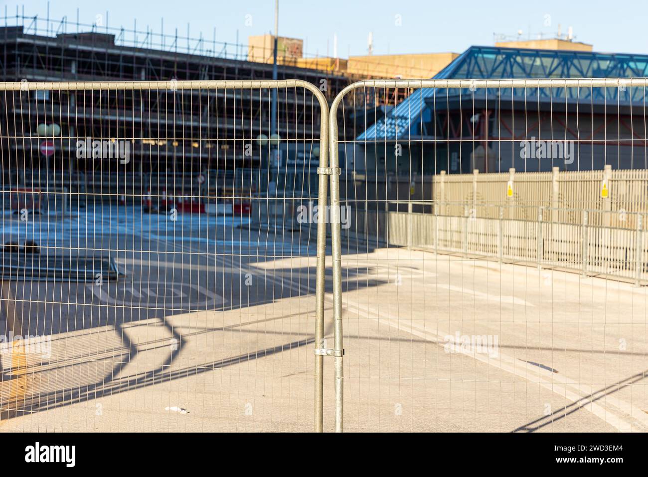Bradford, UK, 18 January 2024, Bradford Interchange bus station remains closed following reports of damage on 04.01.2024.  The closest you can get to the bus station from Nelson Street Credit: Neil Terry/ Neil Terry Photography Stock Photo
