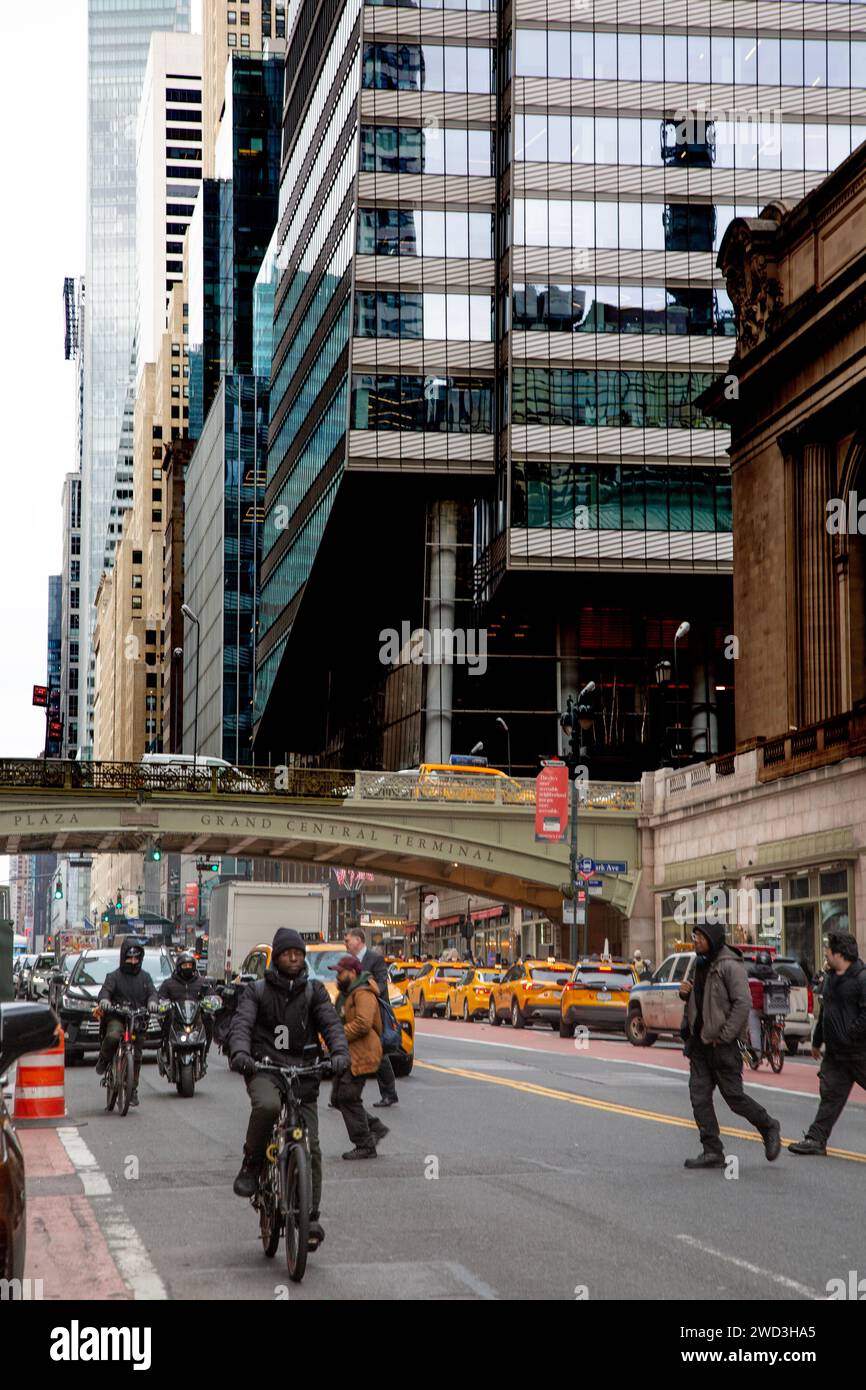 Park Avenue Bridge thru Grand Central Terminal over Pershing Square and 42nd Street in midtown Manhattan. Stock Photo