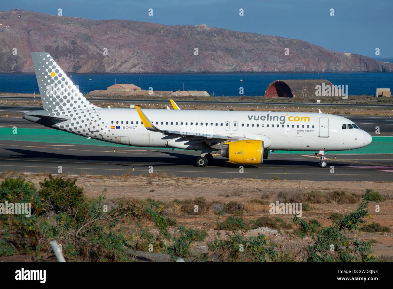 Airbus A320 neo airliner of the Vueling airline at the Gran Canaria airport Stock Photo