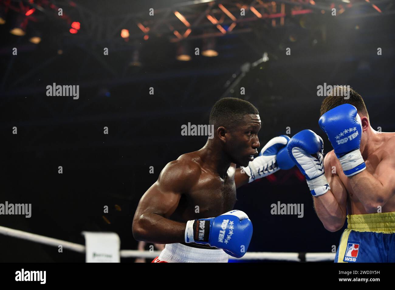 Utmana Boxning Professional boxing ukraine hi-res stock photography and images - Alamy